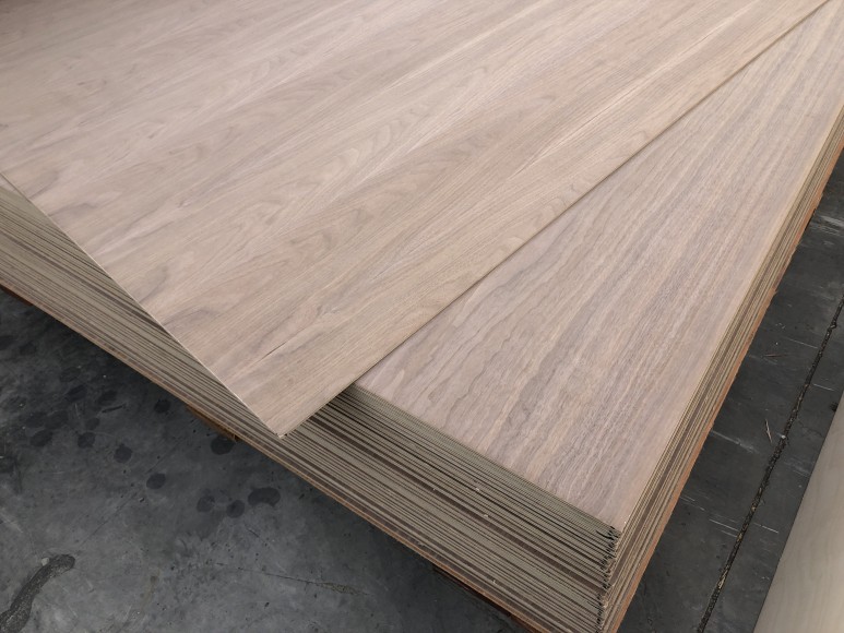 월넛합판(Walnut Plywood)